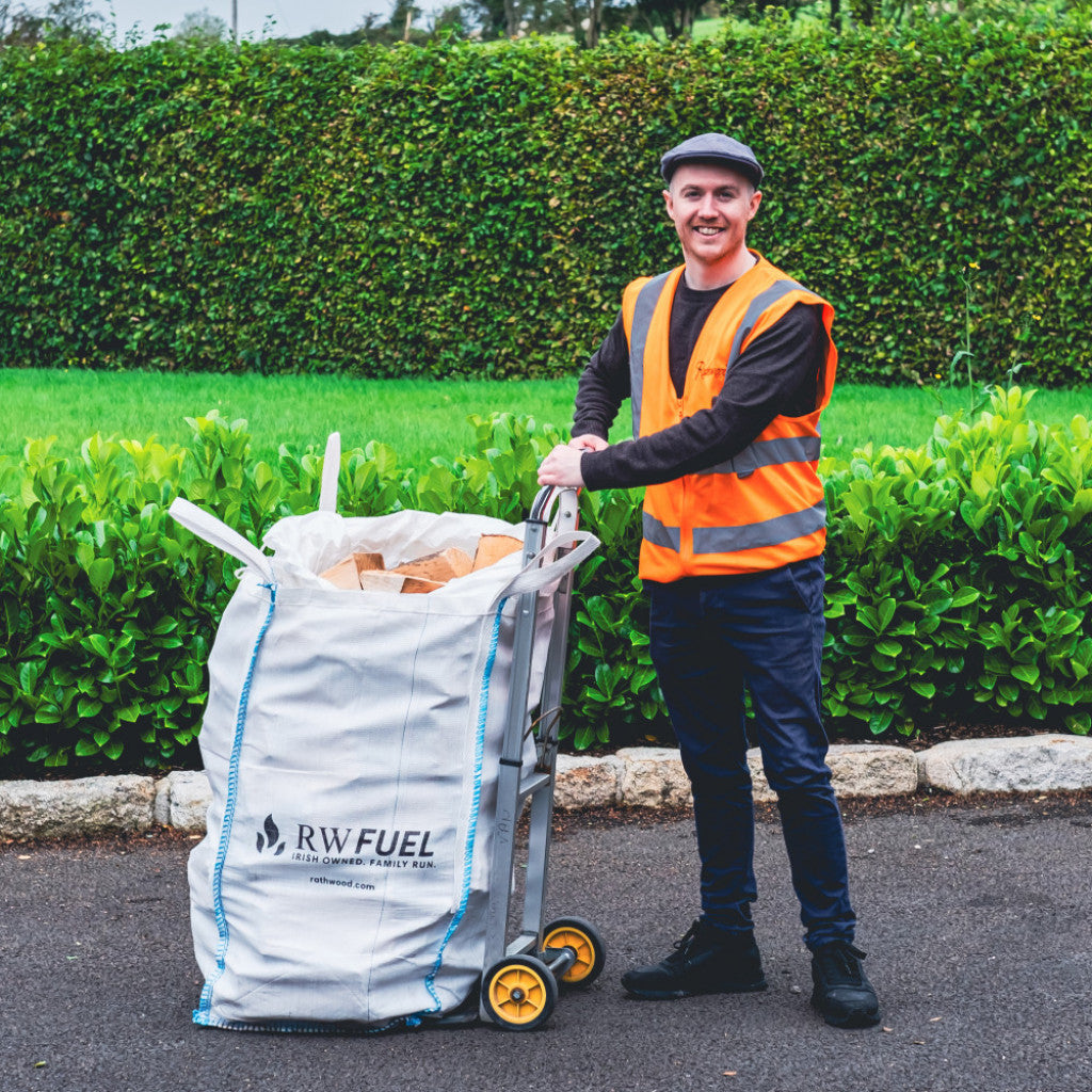 100kg Kiln Dried Oak Trolley Bag with bag of kindling