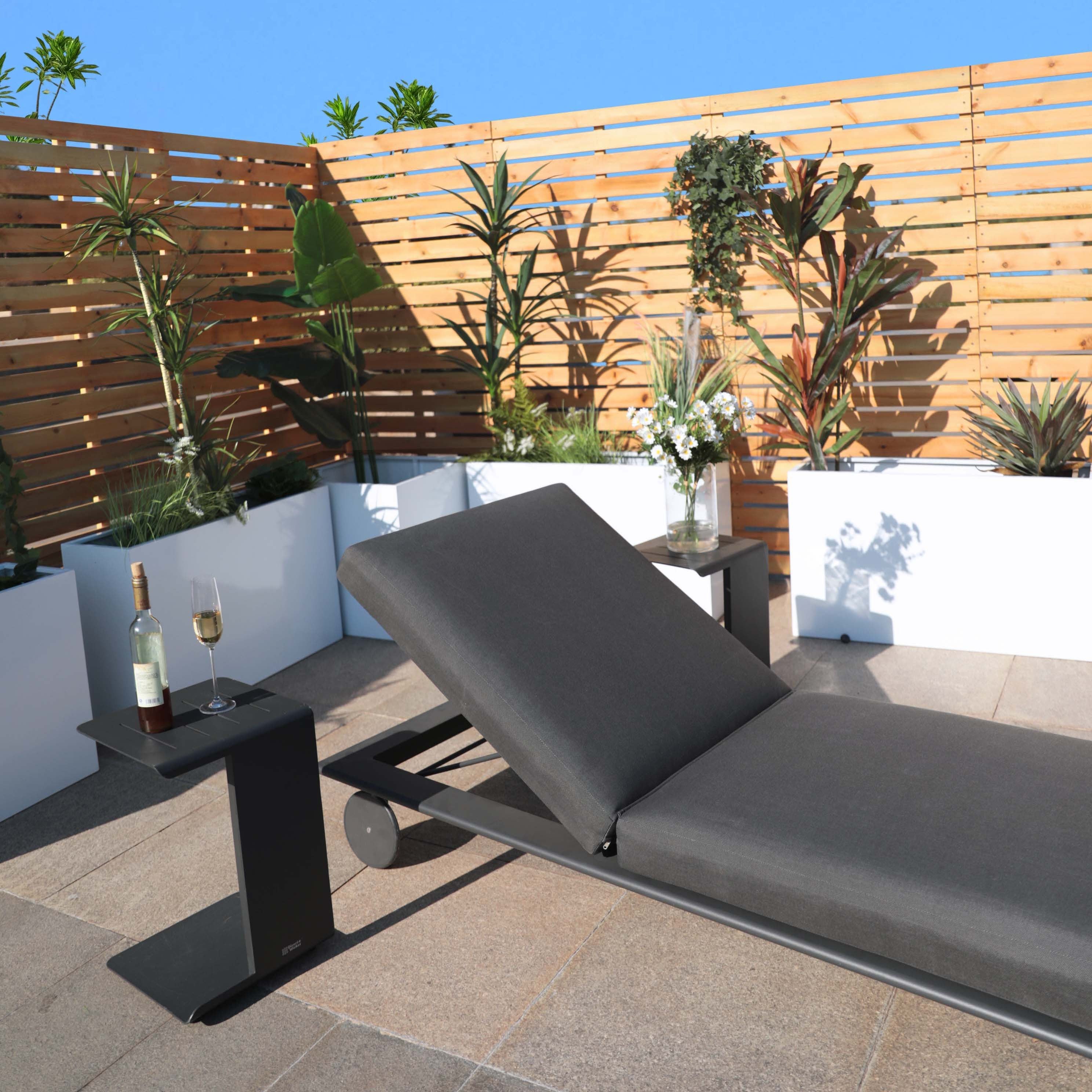 Rimini - Sun Lounger with Side Table