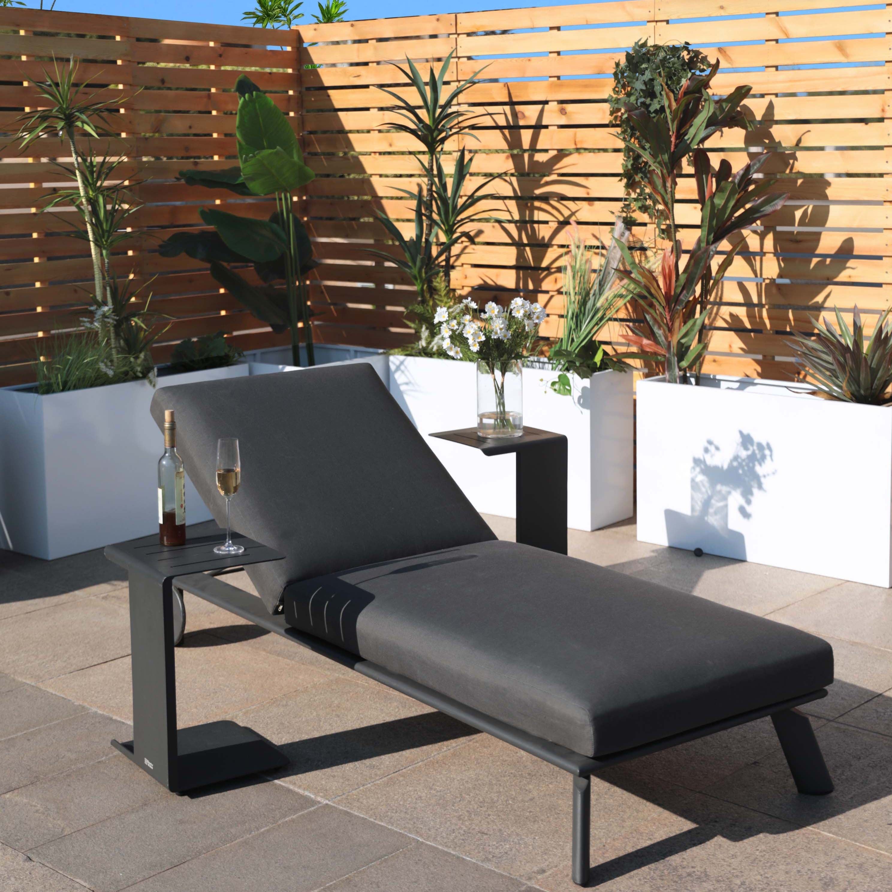 Rimini - Sun Lounger with Side Table